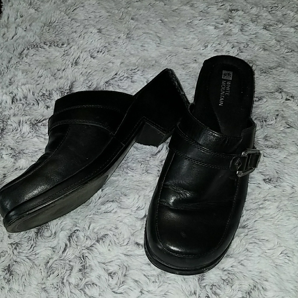 Black clog